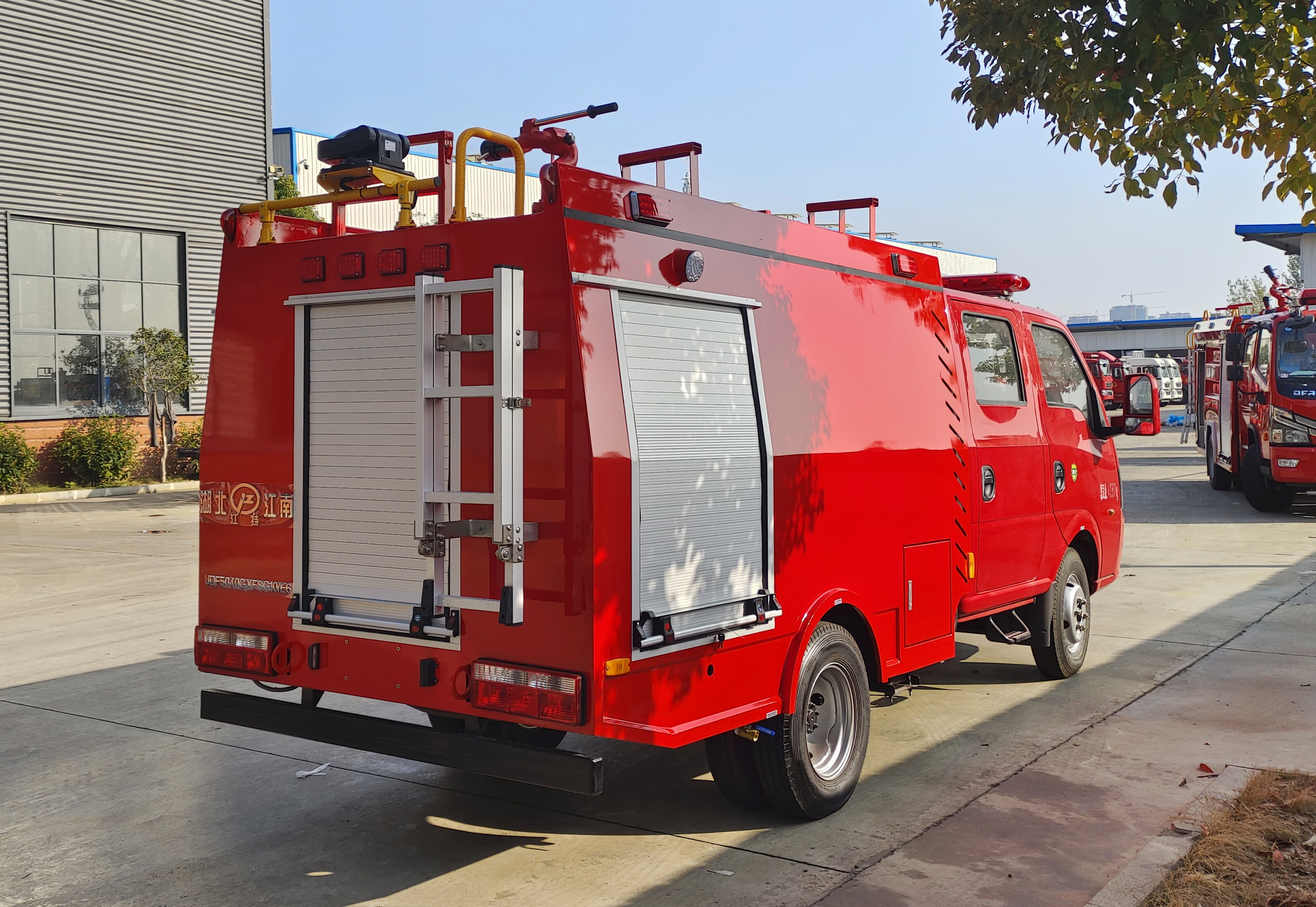 東風雙排消防車（C1駕證）