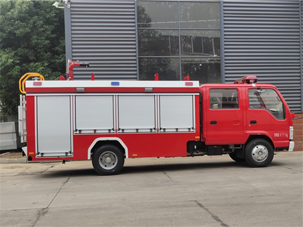 五十鈴2.5噸消防車