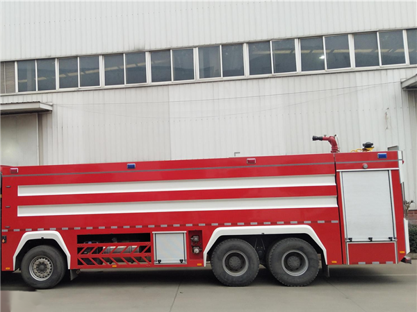 重汽24-25噸消防車